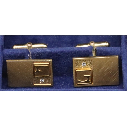 660 - A pair of 12ct gold plated rectangular shaped gentlemen's cufflinks set with small diamonds, cased