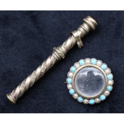 692 - A small 9ct gold circular locket brooch mounted with turquoise and half pearls (clasp a/f), 1.8cm di... 