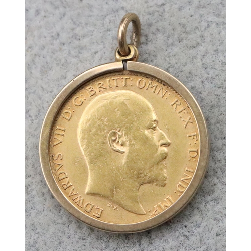 697 - An Edward VII gold Half Sovereign, mounted in 9ct gold removable pendant mount, 1907, 4.9 grams gros... 