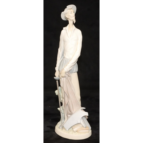 70 - A Lladro standing figure of Don Quixote, 30cm high