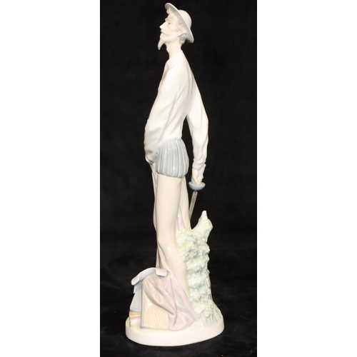 70 - A Lladro standing figure of Don Quixote, 30cm high