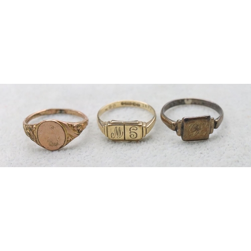 710 - A 9ct gold signet ring, Size O, 2.5 grams and 2 plated signet rings (3)