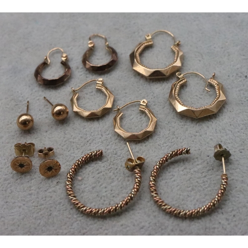 711 - A pair of 9ct gold hoop earrings and 4 further pairs of gold earrings, 8.4 grams gross