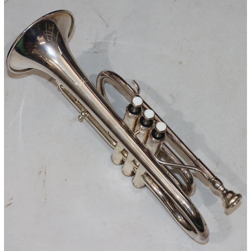 785 - A Yamaha silvered cornet (cased)