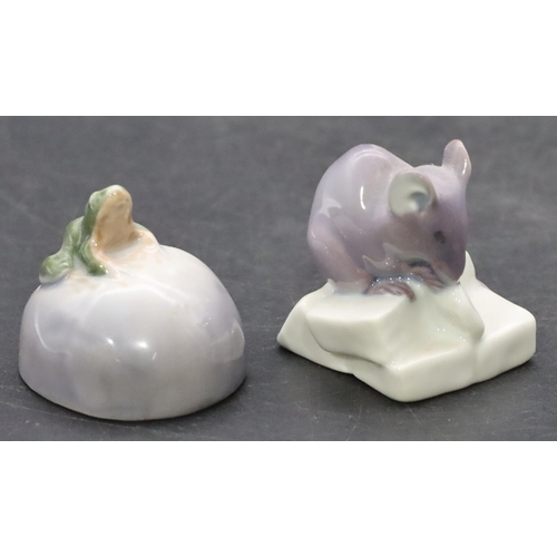 81 - A Royal Copenhagen small figure of a mouse, number 062 and a Royal Copenhagen figure of a frog, numb... 