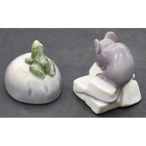 81 - A Royal Copenhagen small figure of a mouse, number 062 and a Royal Copenhagen figure of a frog, numb... 