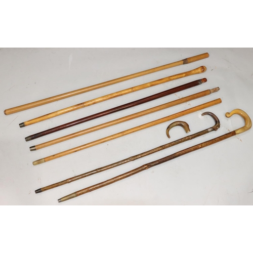 897 - 2 horn handled walking sticks, 2 further walking canes, 3 walking canes without handles and 1 odd ho... 