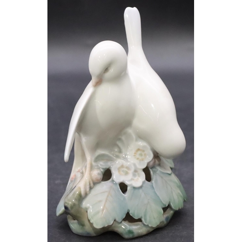 93 - A Royal Copenhagen group of 2 lovebirds, number 402, 13.5cm high