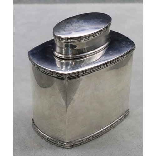 375 - A Birmingham silver rectangular tea caddy with cover, maker's mark H&A, 8.5cm high, 4.2oz