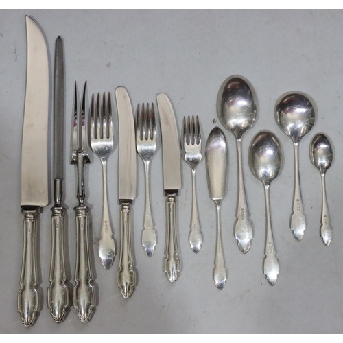 385 - A Sheffield silver flatware 6-place setting dinner service, Sheffield 1968, weighable silver 69oz, c... 