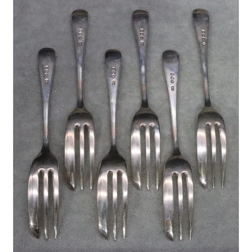 395 - A set of 6 Sheffield silver cake forks, 3.1oz (cased)