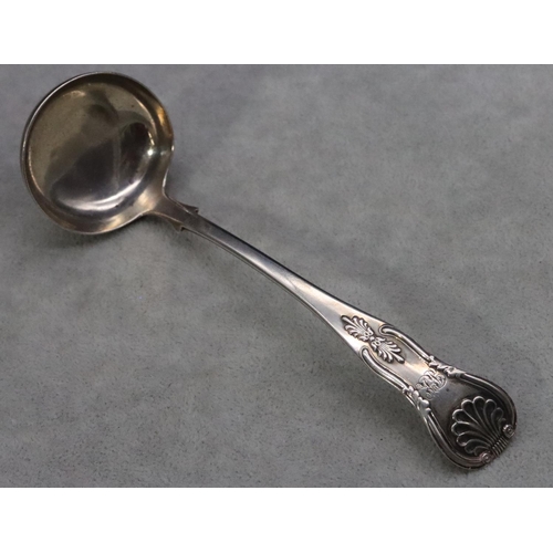 398 - A Victorian Scottish silver small ladle, Edinburgh 1864, maker Robert Livingstone Christie, 1.1oz