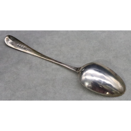 400 - A George III silver tablespoon, London 1796, 1.5oz