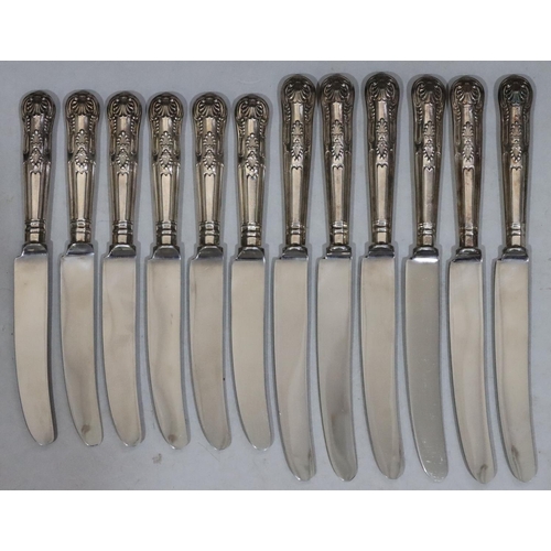 420 - A set of 6 silver plated King's pattern dinner knives and 6 matching smaller knives (12)