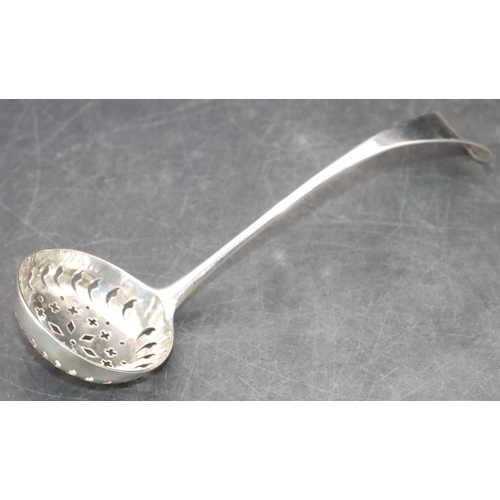 467 - A George III silver caster spoon, maker's mark DF, 1.1oz