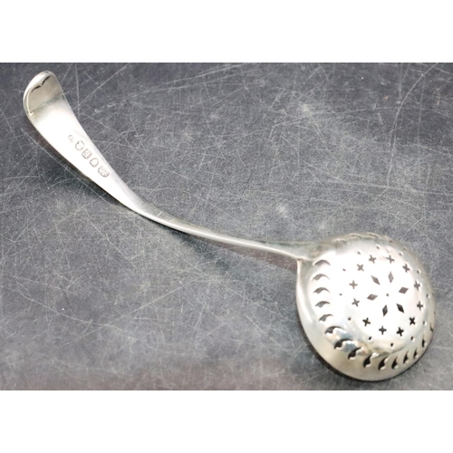 467 - A George III silver caster spoon, maker's mark DF, 1.1oz