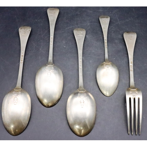 478 - A set of 3 Victorian silver serving spoons with shell motifs, London 1886 and a similar fork and des... 