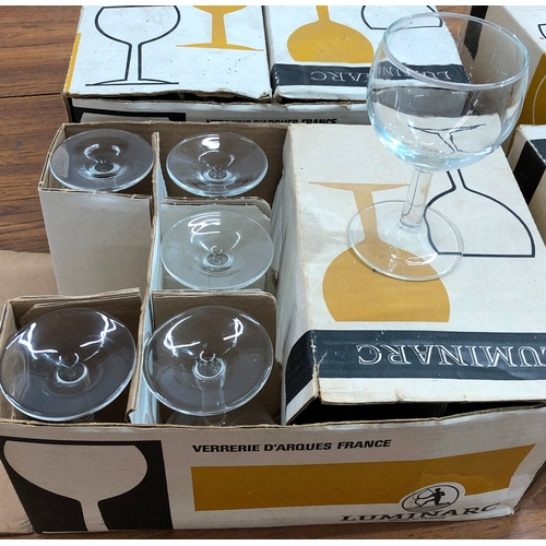 9086 - 4 boxes of Luminarc balloon wine glasses each containing 12 small wine glasses.