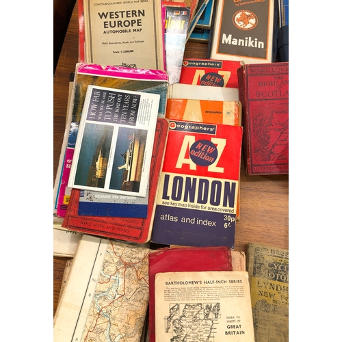 9096 - A quantity of various UK and European maps, including London A-Z, Ordnance Survey maps etc.