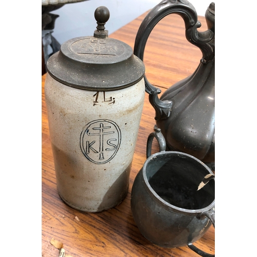 9099 - A quantity of pewter tankards, teapot and coffee pot etc.