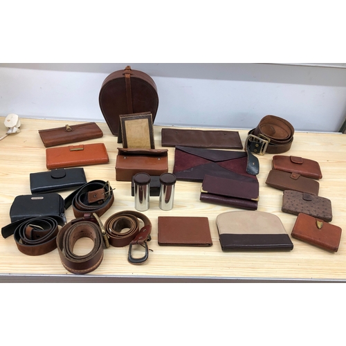 9103 - A quantity of various leather purses, belts, etc. and a Wardonia Bakelite box containing 2 chrome an... 