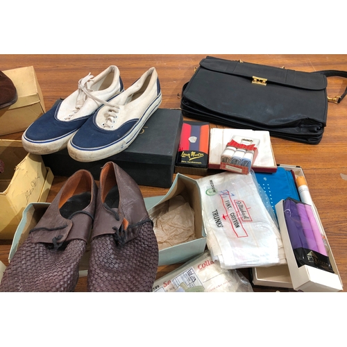 9115 - 8 pairs of gentlemen's shoes (Size 9/9.5), a black leather briefcase with strap, a quantity of shirt... 