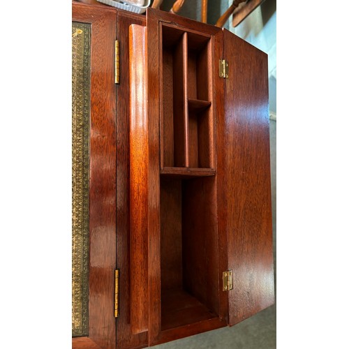 9224 - A reproduction mahogany Davenport with 4 functional drawers on right side with 2 handles and 4 false... 