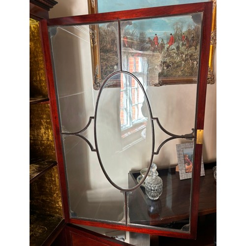 9225 - An Edwardian mahogany display cabinet on 4 square tapering legs with 1 large glass and wood design h... 