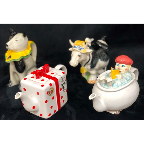 9184 - 2 Price Kensington novelty teapots in the form of a figure in bath and a present, Tony Wood novelty ... 