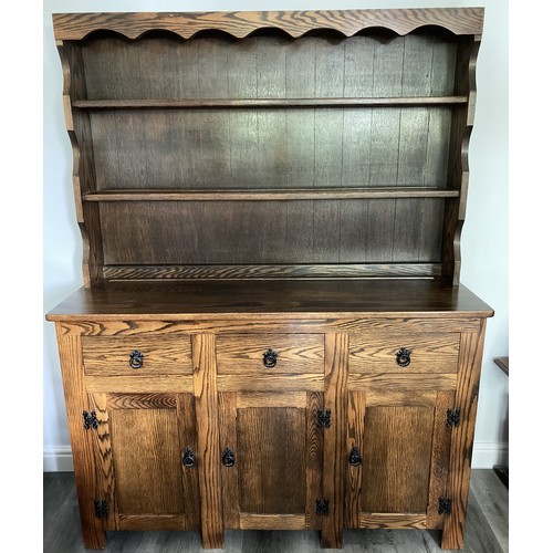 9274 - A handmade sideboard/dresser.  Top back 2 display shelves with a ridge for displaying plates, sidebo... 