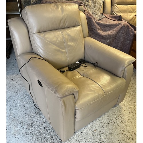 9269 - A good quality modern Italian beige leather electric reclining armchair, approx 89cm wide, 93cm deep... 