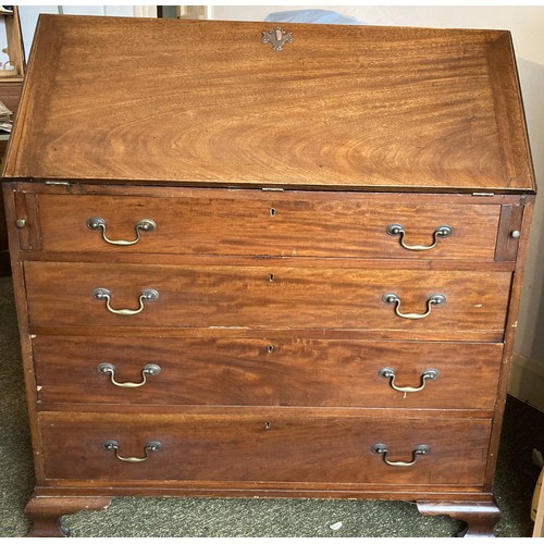 9125 - A mahogany bureau 4 drawers, with keys (some surface scratches), 97.5cm wide, 54cm deep, 108cm high.... 