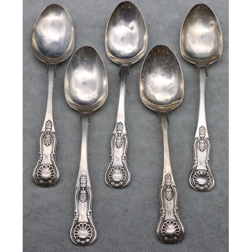 155 - A set of 5 Scottish silver teaspoons with shell motifs, maker's mark 