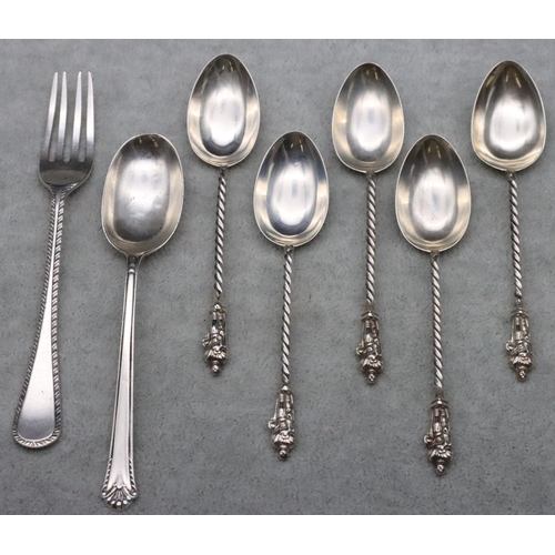 162 - A set of 5 Victorian Birmingham silver Apostle teaspoons with twist stems and a Sheffield silver pic... 