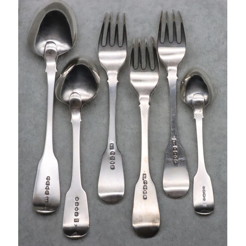 164 - A George IV silver tablespoon, 3 matching forks, a dessert spoon and a teaspoon, London 1825, 10.3oz