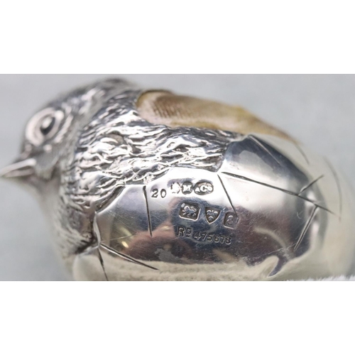 165 - An Edward VII silver novelty pin cushion in the form of a chick, Chester 1905, 4cm high