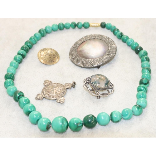 251 - A malachite graduated bead necklace, a silver St John's Ambulance medal and 3 odd brooches (5)