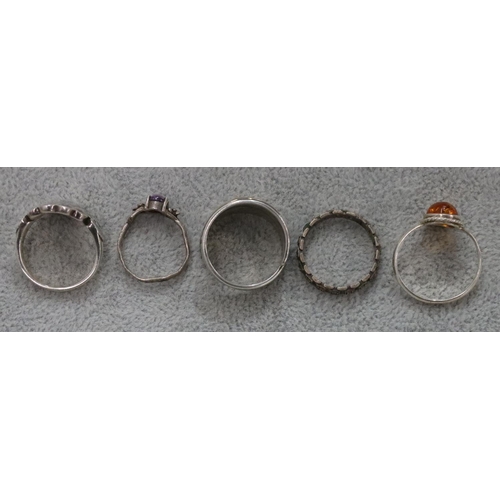 277 - 5 various silver rings