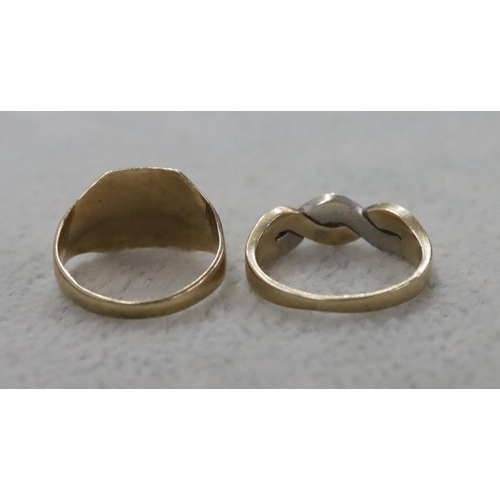 278 - A small 9ct gold signet ring, Size F/G and another similar 2-coloured gold twist ring, Size F/G, 3 g... 