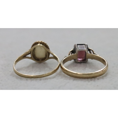 280 - A 9ct gold ladies' oval opal ring, Size Q/R and another 9ct gold ring set with purple stone, Size P/... 