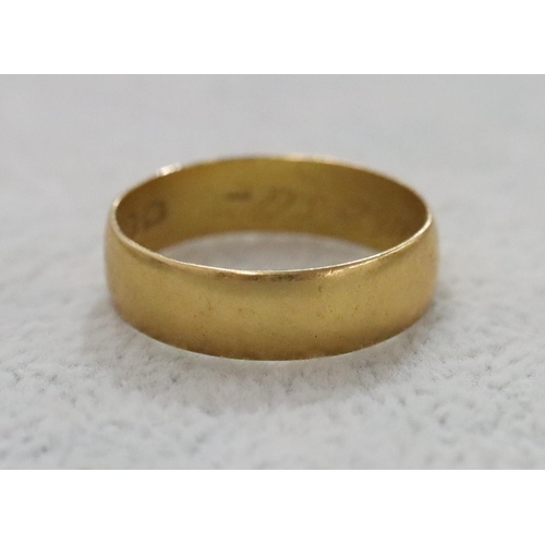 285 - A 22ct gold wedding ring, Size Q/R, 3.6 grams