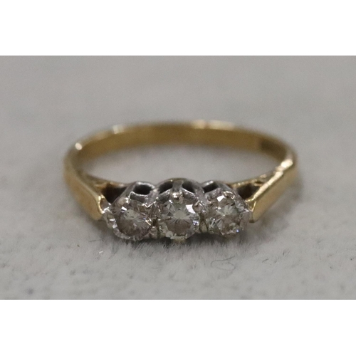 289 - An 18ct gold ladies' 3-stone diamond ring, each approx. 0.10ct, Size P, 3.3 grams gross