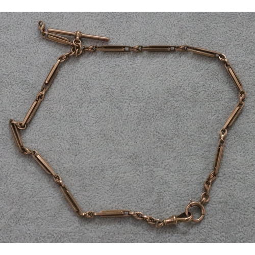 304 - A 9ct gold rectangular linked box chain with T-bar, 38cm long, 22.7 grams