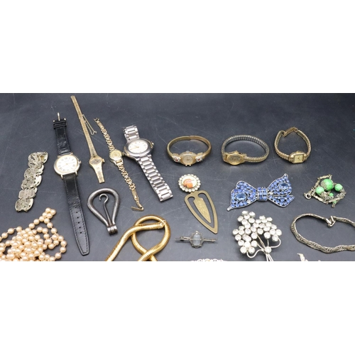 330 - 5 various ladies' wristwatches, 2 further wristwatches, a sea pearl necklace (clasp a/f) and a quant... 