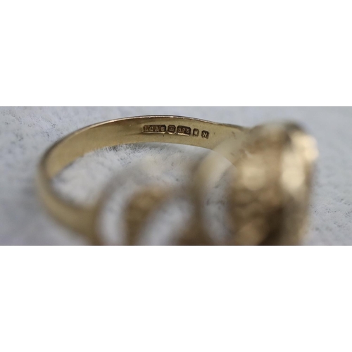 370 - A 9ct gold ring with pierced decoration, Size N, 3.3 grams