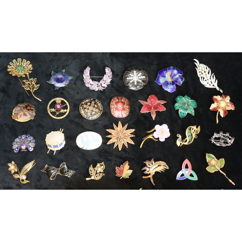 377 - A quantity of various costume and other brooches etc.