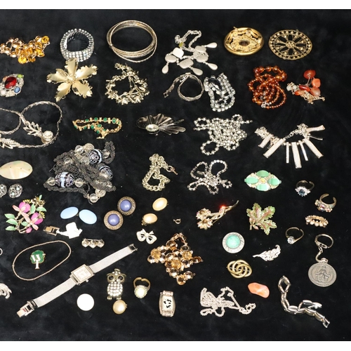 380 - A quantity of various costume and other jewellery