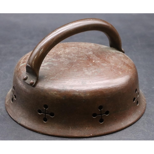 467 - A circular bronze table bell made of 4 separate bells with pierced decoration and overhead handle, 1... 