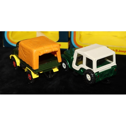 499 - A Corgi Unimog 406 (boxed) and a Corgi CJ-5 Jeep 419 (boxed) (2)