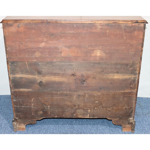 553 - A George III mahogany small straight front chest of drawers with brush slide, 2 short and 3 long gra... 